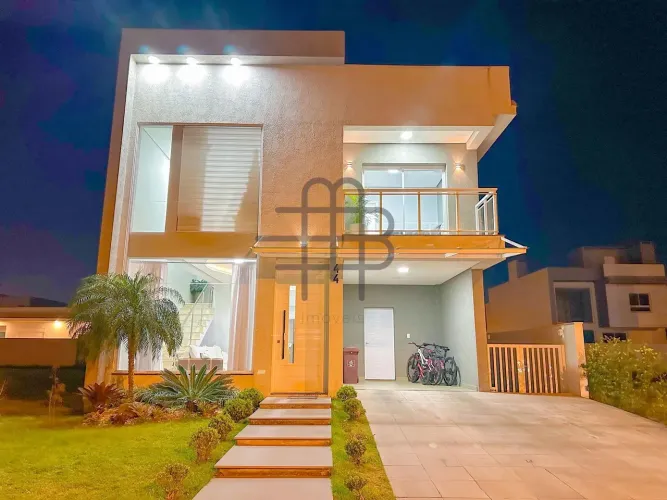 VENDA | Casa mobiliada com 3 suítes em Condomínio Fechado