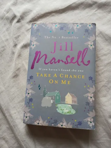 Livro em inglês Take a chance on me