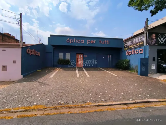 Casa a venda na Chácara da Barra com 03 quartos