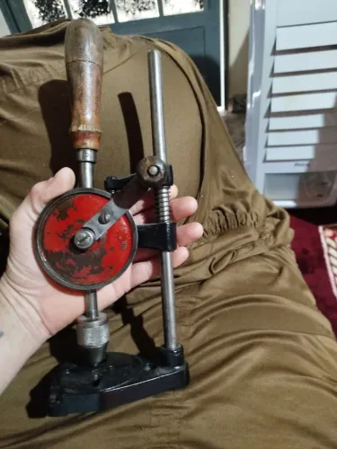 Furadeira Manual Antiga