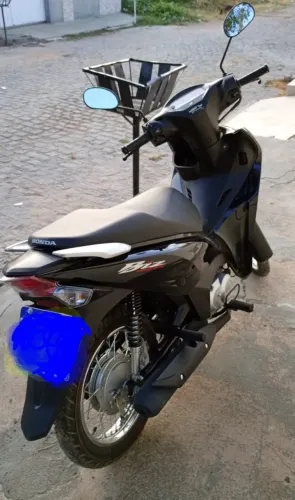 Vendo biz 125 Honda , preta , modelo novo 2025 .