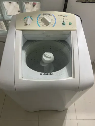 Máquina de Lavar Electrolux Turbo Economia 9.0 kg