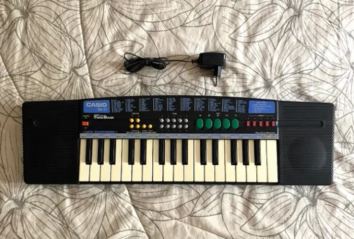 Teclado Casio Sa-21 Tone Bank Vintage Antigo