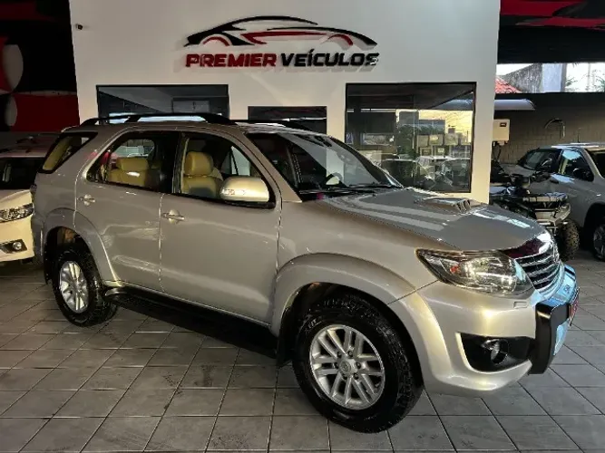  HILUX SW4 2014 SRV 4X4 3.0  DIESEL AUT, 7 LUGARES,EXTRA DE VERDADE E SEM DETALHE