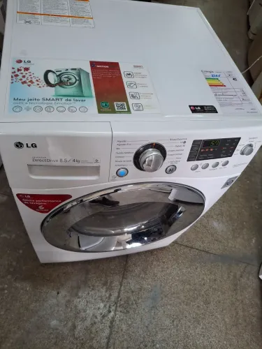Lava e seca 220v semi nova