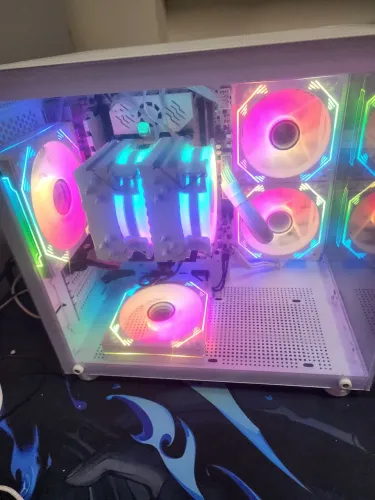 PC Gamer Intel Xeon 2680v4 E RX550 com iluminação RGB - Desempenho incrível!