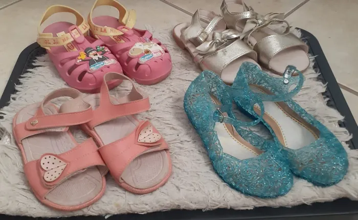 Lote sandalia menina Tam 25 e 26