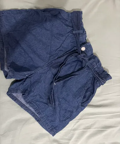 Jeans, sandália, desapegos