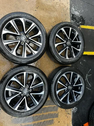 Rodas Aro 18 Corolla Cross+ Pneus Bridgestone zeros 