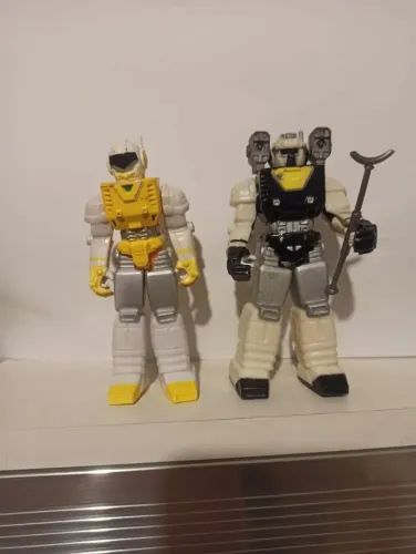 Bonecos Power Rangers no espaço 1994