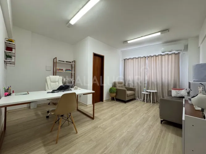 Sala Mobiliada para Locação Perfeita para Consultório, Centro, Tubarão, SC