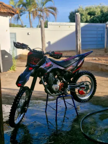 CRF 230f Oportunidade