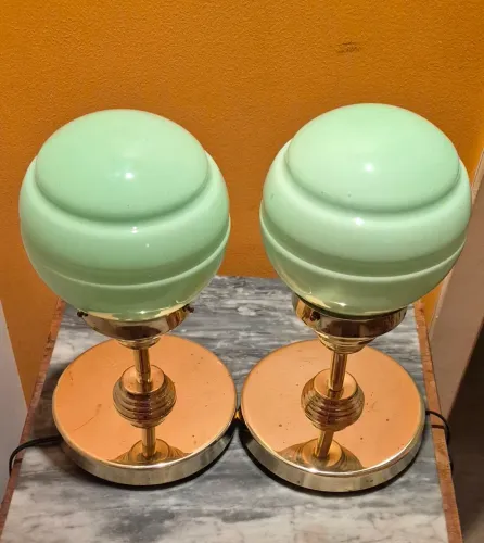 ART deco, Par de luminárias de mesa com cúpula opalina verde belíssimas raras