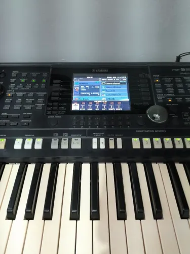 Vendo Yamaha PSR-S950!