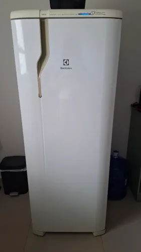Geladeira Frost Free urgente 