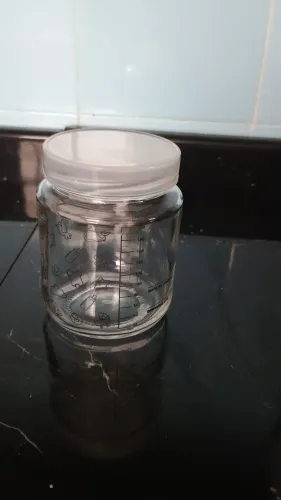 Bomba extratora e potes de armazenamento