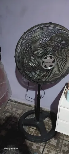 Ventilador de pé