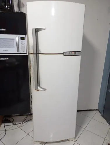 Geladeira Frost Free Brastemp duplex.