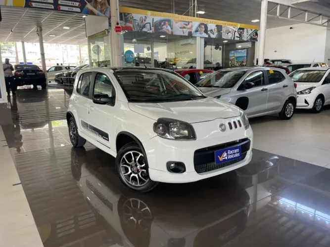Fiat Uno Sporting 1.4 EVO Fire Flex 8V 4P 2014