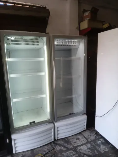 Freezer Expositor p/Refrigerantes (Muito NOVO)