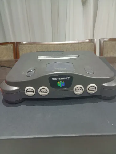 Nintendo 64 com jogos Star Wars rogue squadron e Cruis'n USA originais