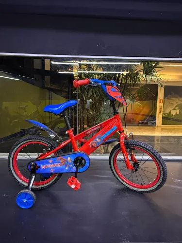 Bicicleta aro 16 Super Homem nova com rodinhas