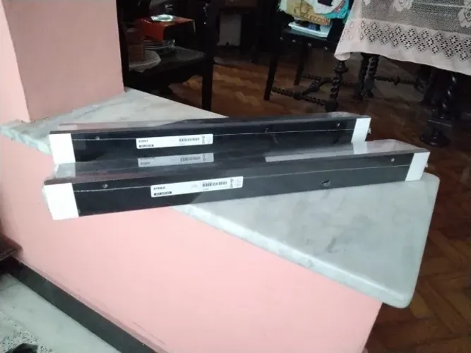 2 prateleiras Ikea ribba pretas 55cm cada novas lacradas 