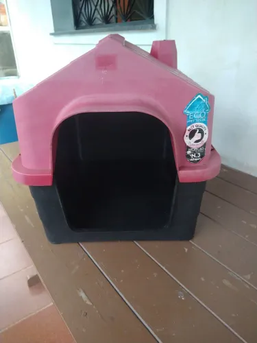 Casinha de cachorro tamanho número 3 para cachorro médio porte. 