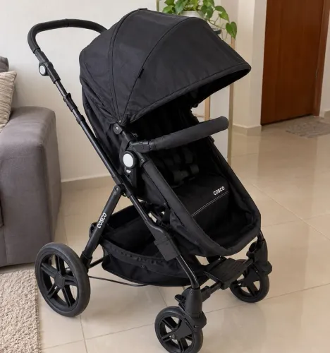 Carrinho de Bebê Cosco Preto + Bebê Conforto Maxi-Cosi com Base