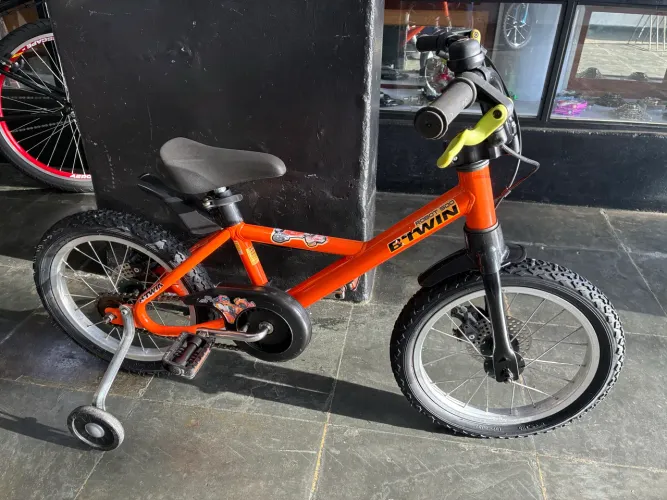 Bicicleta aro 16 seminova