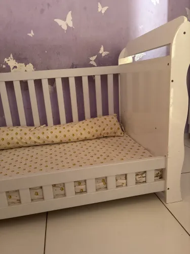 Berço infantil unissex 