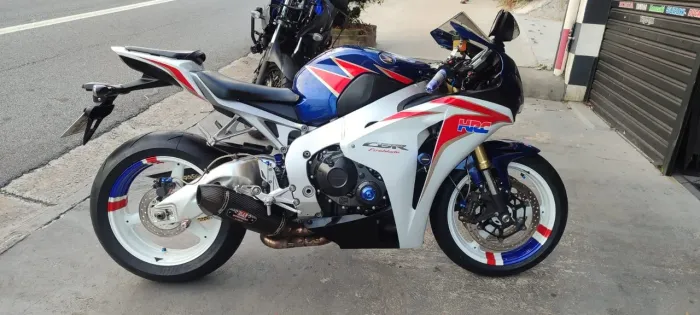 Cbr1000 fireblade