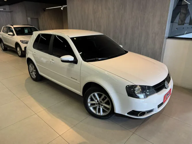 Volkswagen Golf Sportline 1.6 MI Total Flex 8V 4P 2013