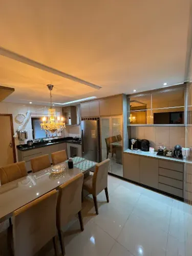 Casa com garagem ate 6 carros