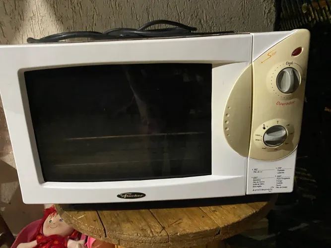 Forno elétrico semi novo