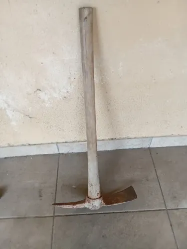Picareta alvião