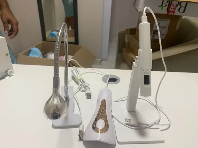 3 Luminárias móvel (Ideal para designer de Unhas)