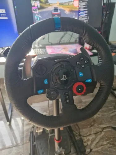 Volante Logitech G29 + Suporte Volante SPRO Extreme Simracing Preto de BRINDE