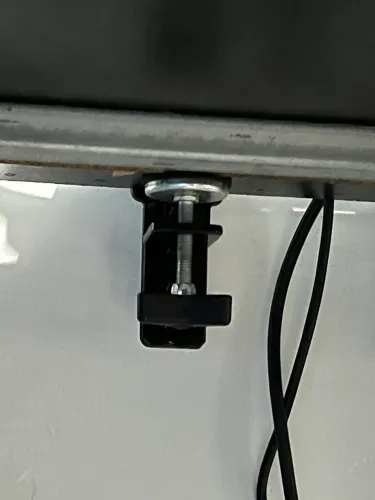 Suporte articulado para monitor ELG F80N