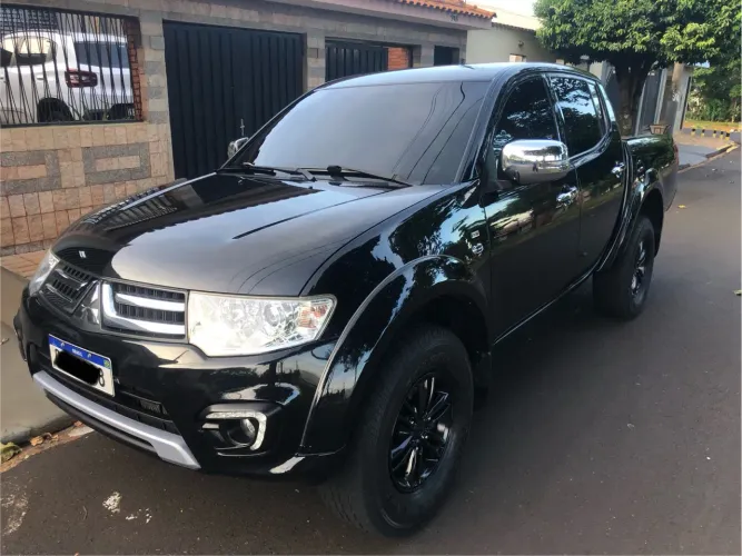 Mitsubishi L200 Triton HPE 3.5 CD V6 24V Flex Aut. 2017