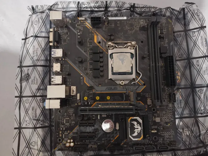 Placa mãe TUF H310M - PLUS GAMING BR + Processador Intel Core I5 9400f (ótima condição)