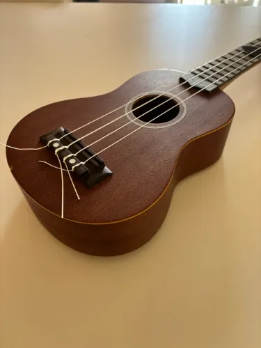 Ukulele Michael MK 21