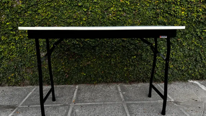 Mesa Tomberlin desmontável (1.22x0.45)