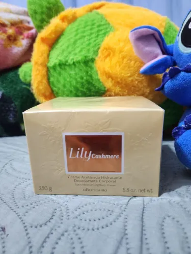 Creme Acetinado Hidratante Desodorante Corporal LiLY Cashmere 250g