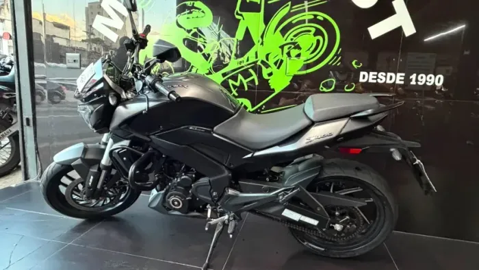 Bajaj Dominar 400 - 6.646 km - 2025