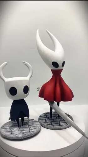 Figure Hollow Knight e Hornet (Sob encomenda)