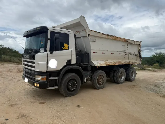 Scania P420 8x4 caçamba ano 2007 