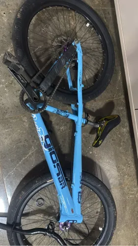 Vendo quadro gios montado