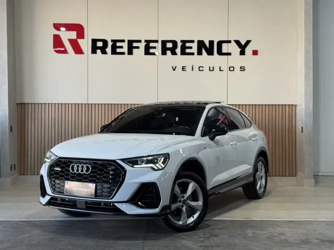 Audi Q3 SPB Perf. Black 2.0 TFSI Tipt. Quat. 2023