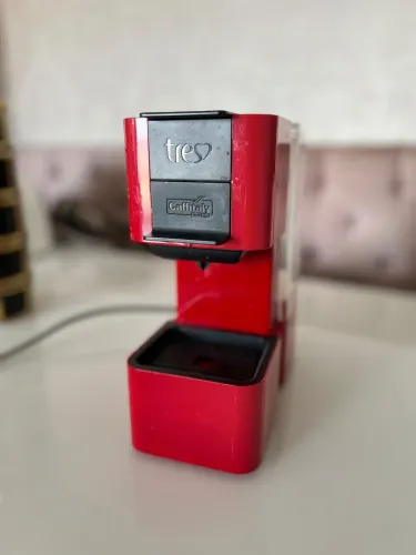 Cafeteira três POP plus - tecnologia italiana caffitaly